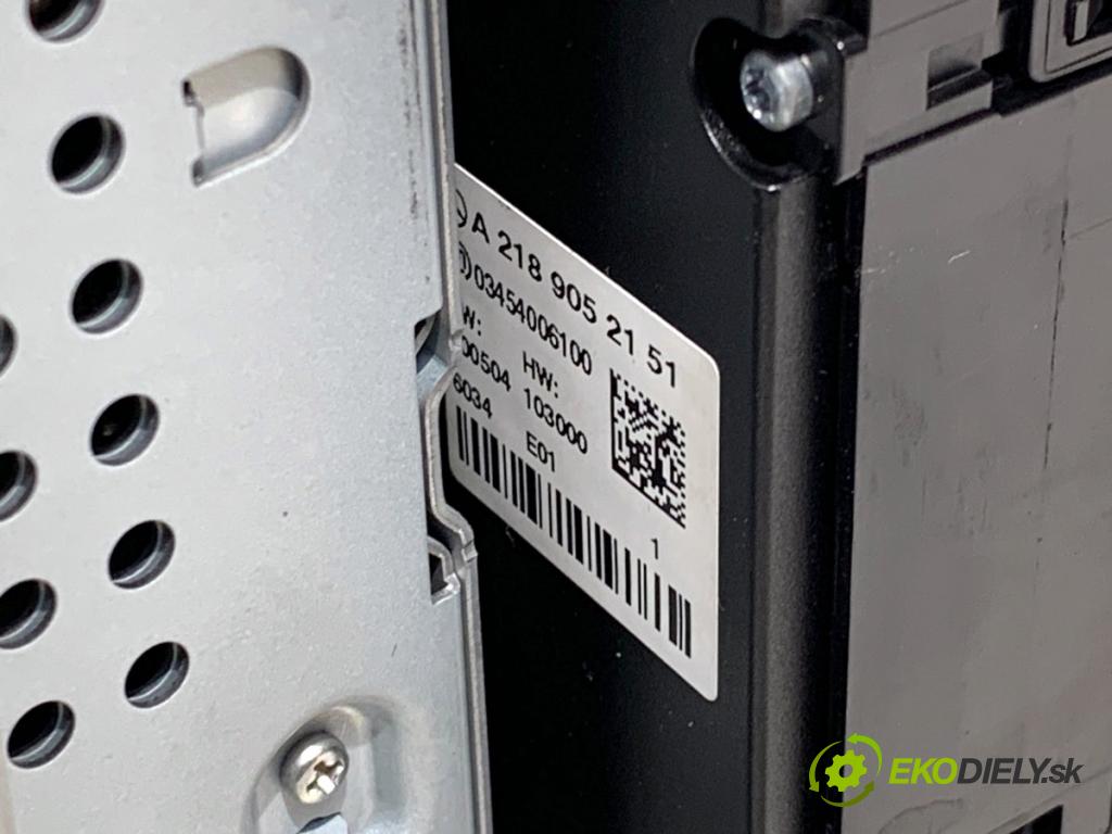 MERCEDES-BENZ W218 Kombi 2016 190 kW CLS 350 d 4-matic (218.994) 2987 RADIO A2189000508 (Audio zařízení)