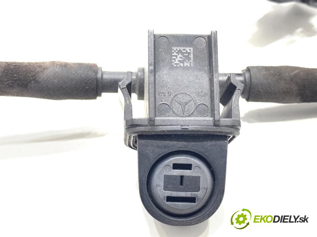 MERCEDES-BENZ W218 Kombi 2016 190 kW CLS 350 d 4-matic (218.994) 2987 ostrekovač ostrekovačov