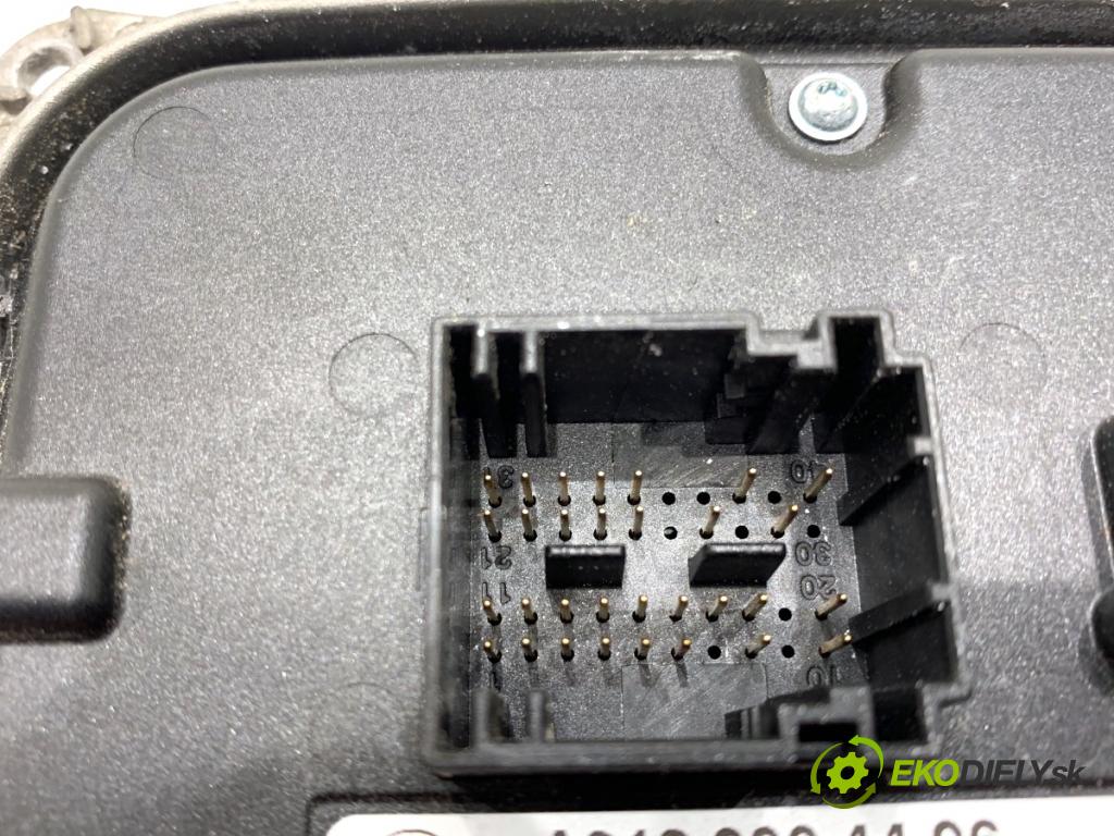 MERCEDES-BENZ W218 Kombi 2016 190 kW CLS 350 d 4-matic (218.994) 2987 Menič XENON A2189004406 (Riadiaca jednotka xenónu)