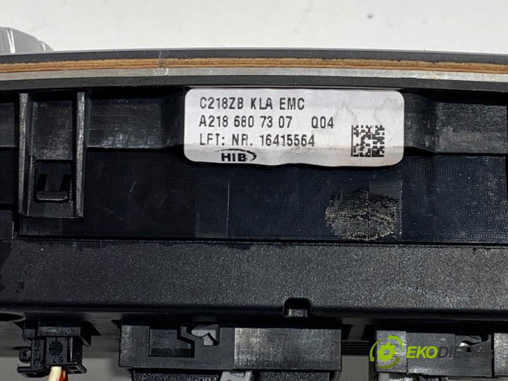 MERCEDES-BENZ W218 Kombi 2016 190 kW CLS 350 d 4-matic (218.994) 2987 Panel ovládania kúrenia A2049007515 (Prepínacie páčky pod volantom)