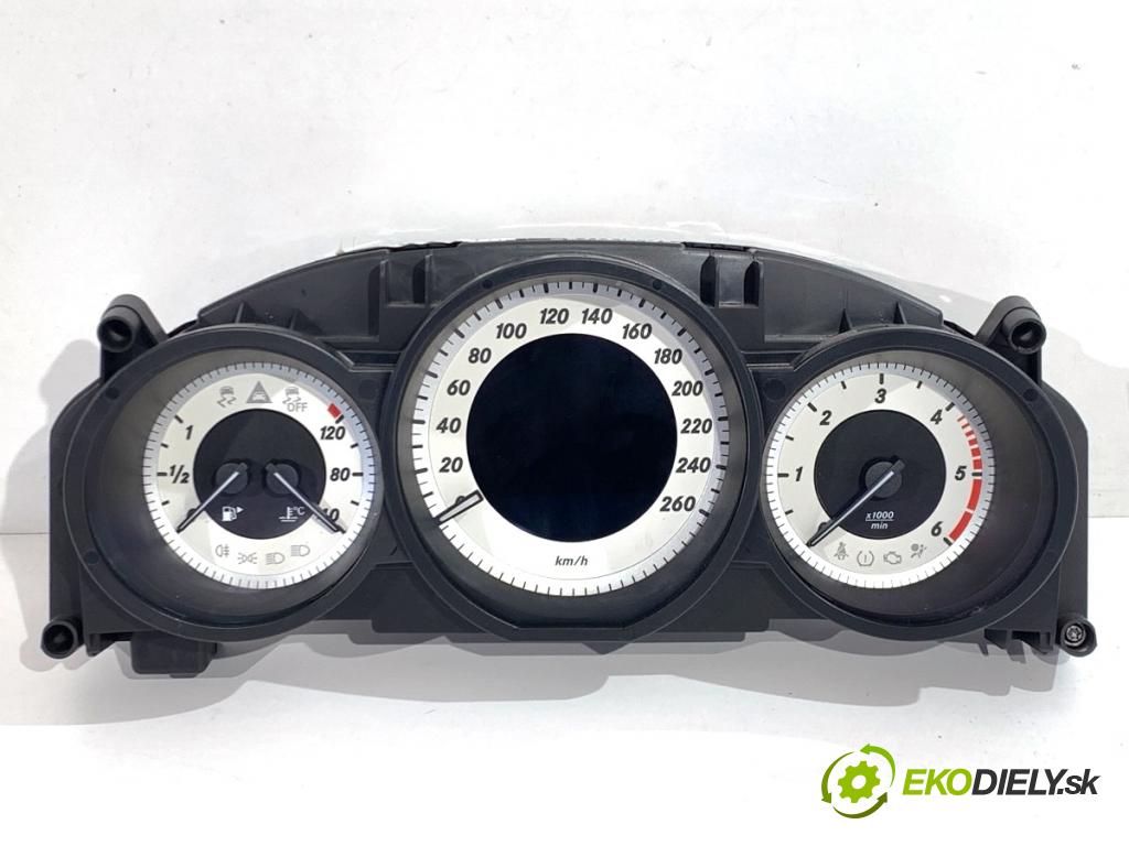 MERCEDES-BENZ W218 Kombi 2016 190 kW CLS 350 d 4-matic (218.994) 2987 Prístrojovka A2189001807 (Prístrojová doska)