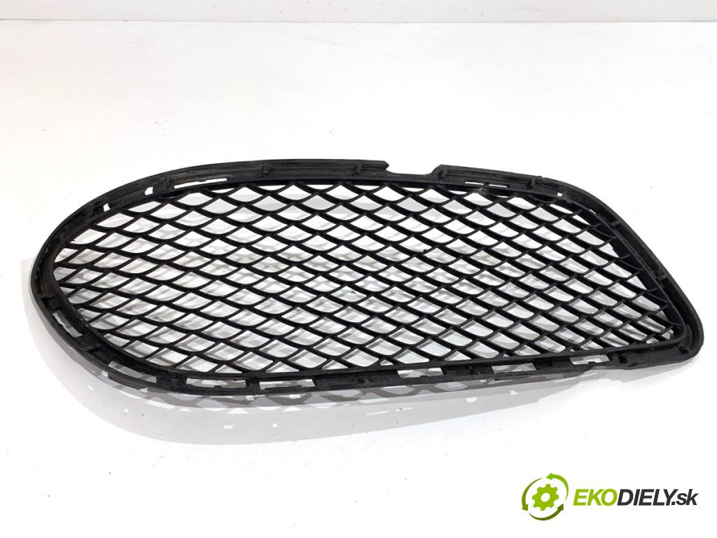 MERCEDES-BENZ W218 Kombi 2016 190 kW CLS 350 d 4-matic (218.994) 2987 Mriežky nárazníka ľavy predný A2188851923