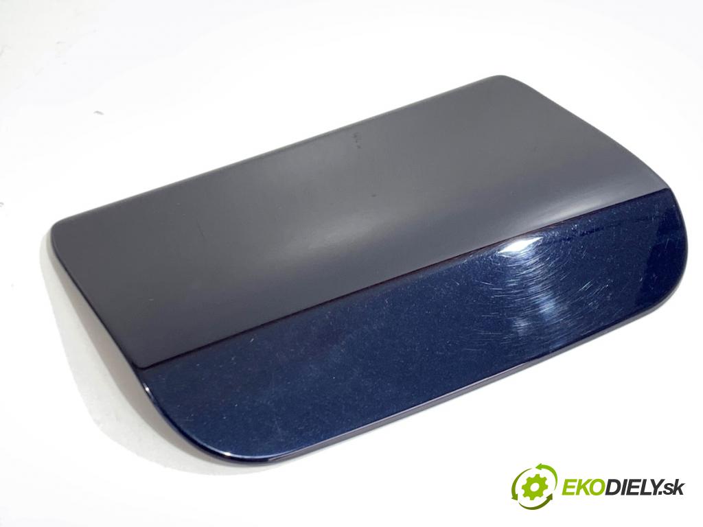 MERCEDES-BENZ W218 Kombi 2016 190 kW CLS 350 d 4-matic (218.994) 2987 dvířka nádrže paliva 2187570106 (Klika dveří ostatní)