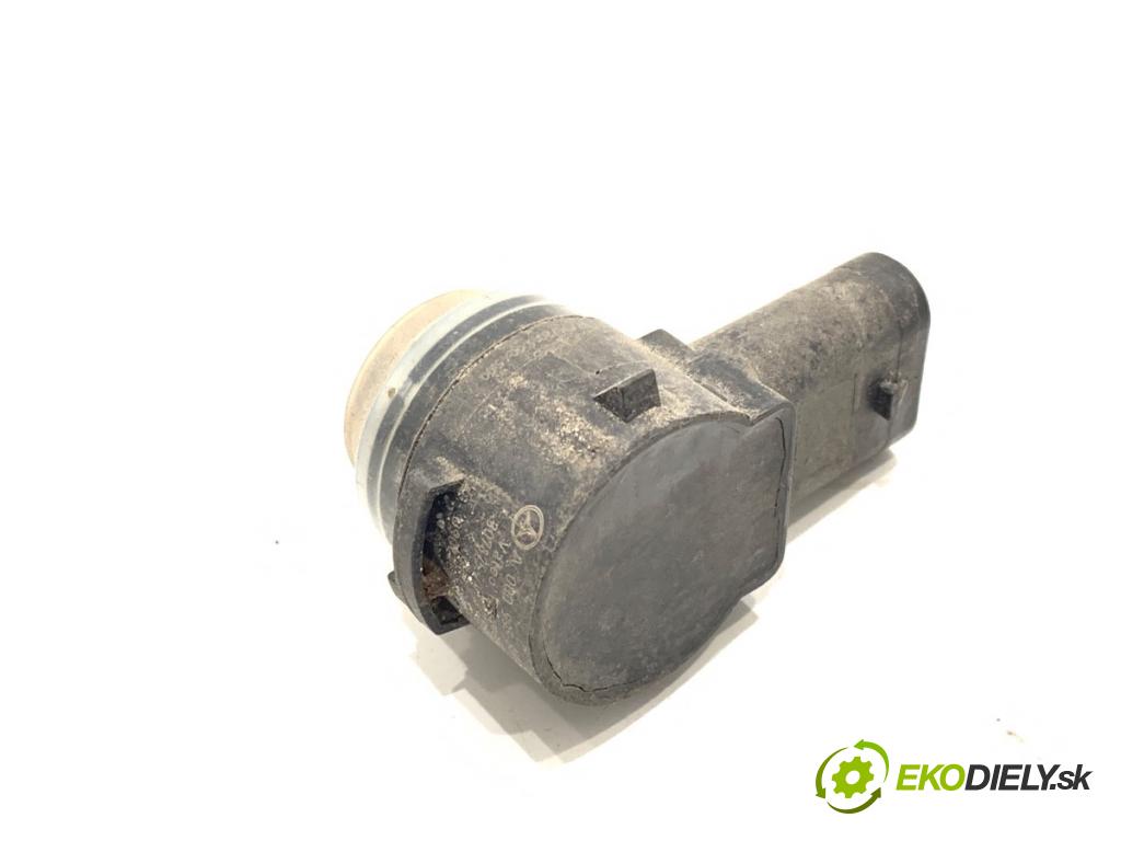 MERCEDES-BENZ W218 Kombi 2016 190 kW CLS 350 d 4-matic (218.994) 2987 Snímač PDC A0009055504