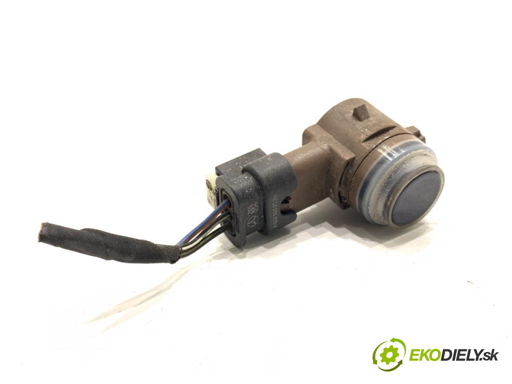 MERCEDES-BENZ W218 Kombi 2016 190 kW CLS 350 d 4-matic (218.994) 2987 Snímač PDC A0009055604