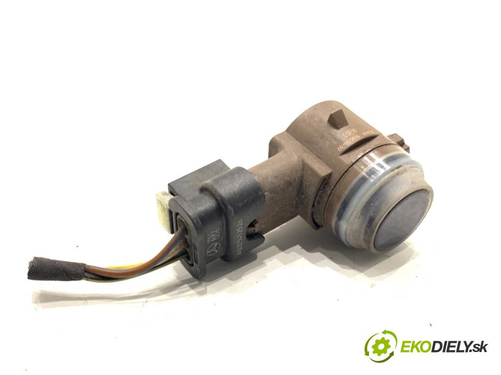 MERCEDES-BENZ W218 Kombi 2016 190 kW CLS 350 d 4-matic (218.994) 2987 Snímač PDC A0009055604