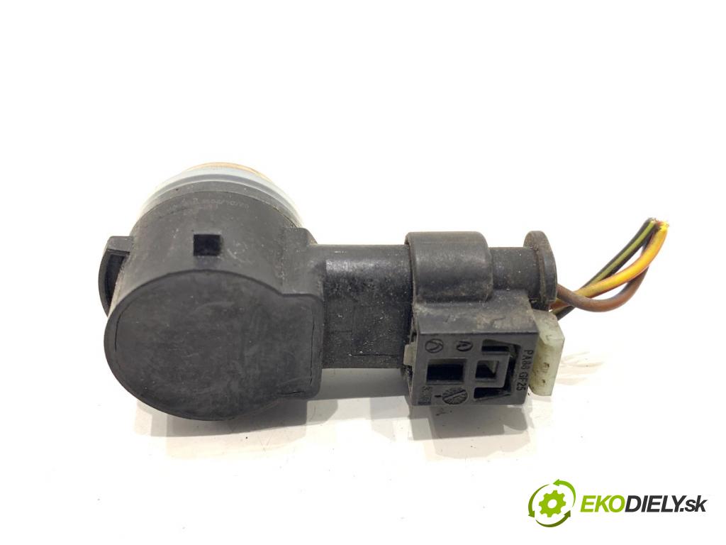 MERCEDES-BENZ W218 Kombi 2016 190 kW CLS 350 d 4-matic (218.994) 2987 Snímač PDC A0009055504