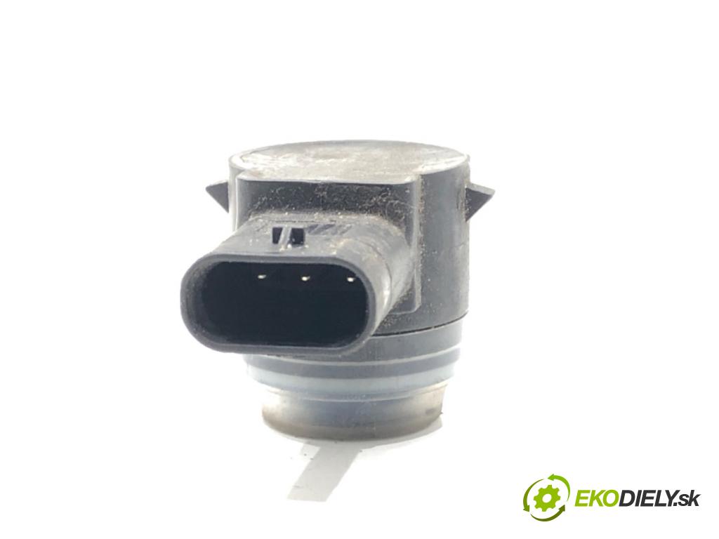 MERCEDES-BENZ W218 Kombi 2016 190 kW CLS 350 d 4-matic (218.994) 2987 snímač PDC A0009055504