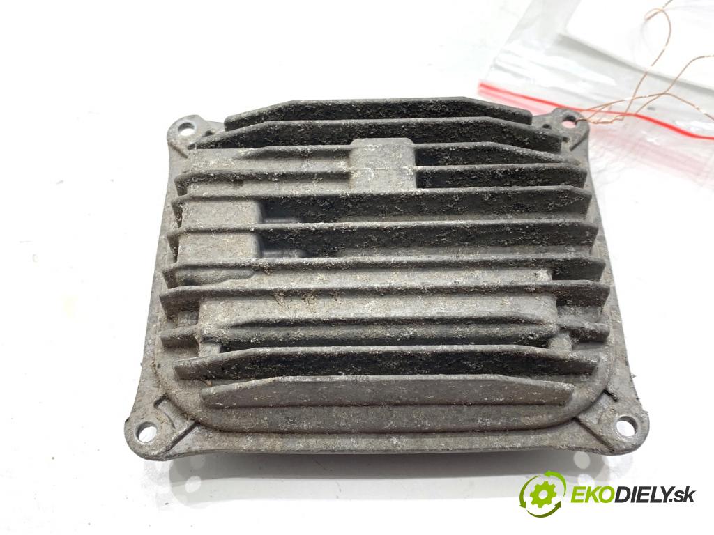 MERCEDES-BENZ W218 Kombi 2016 190 kW CLS 350 d 4-matic (218.994) 2987 Menič XENON A2189004406 (Riadiaca jednotka xenónu)