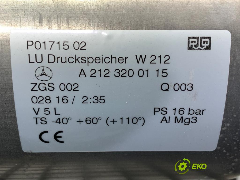 MERCEDES-BENZ W218 Kombi 2016 190 kW CLS 350 d 4-matic (218.994) 2987 nádržka vzduchu nápravy A2123200115