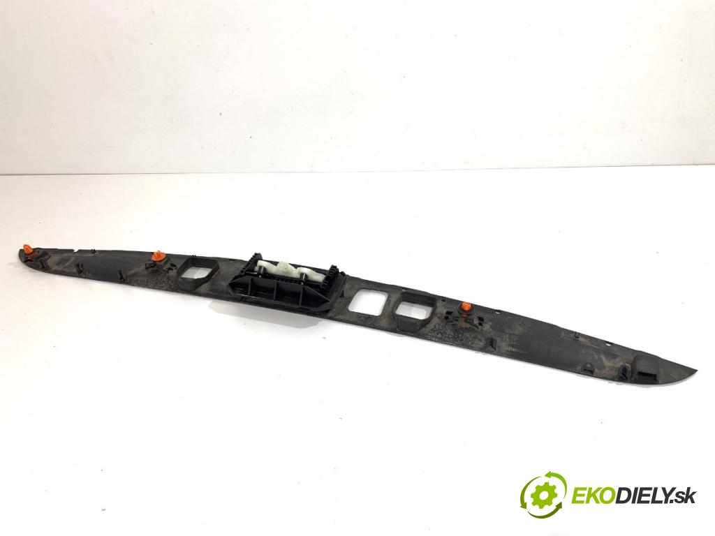 MERCEDES-BENZ W218 Kombi 2016 190 kW CLS 350 d 4-matic (218.994) 2987 lišta klika dveří zadní část A2187500493