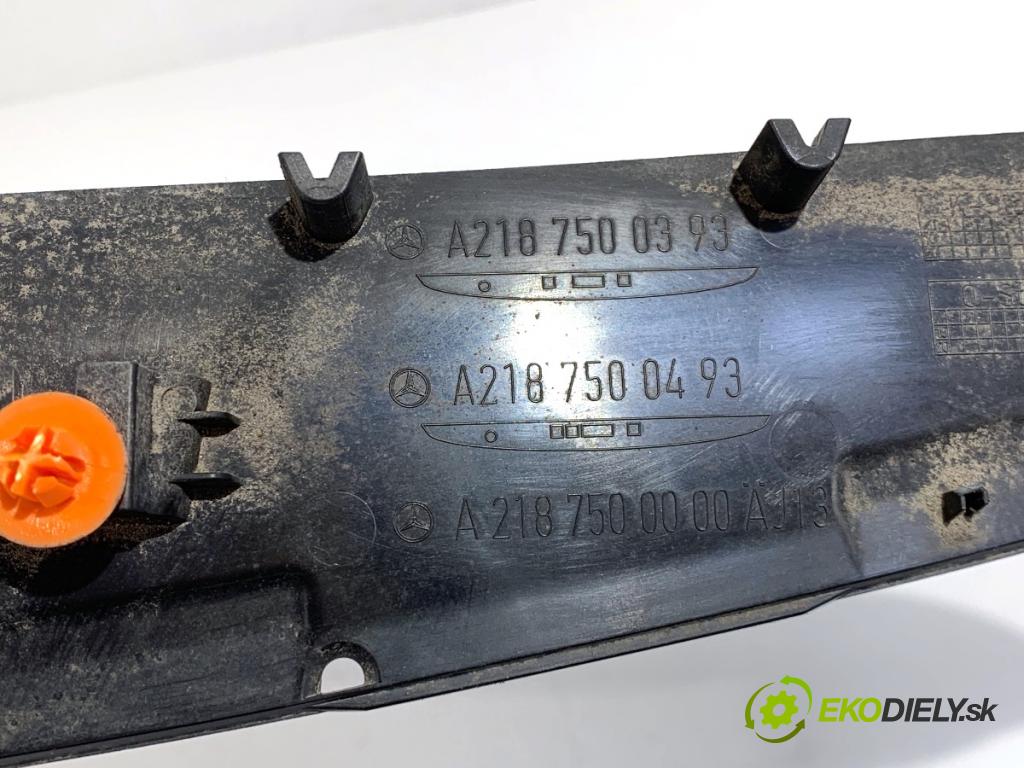 MERCEDES-BENZ W218 Kombi 2016 190 kW CLS 350 d 4-matic (218.994) 2987 lišta klika dveří zadní část A2187500493