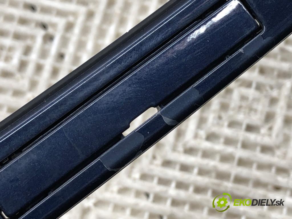 MERCEDES-BENZ W218 Kombi 2016 190 kW CLS 350 d 4-matic (218.994) 2987 lišta střešní pravá A2186901082