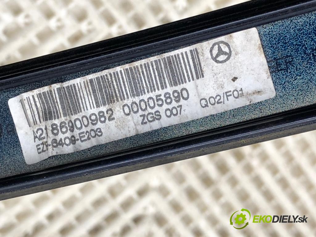 MERCEDES-BENZ W218 Kombi 2016 190 kW CLS 350 d 4-matic (218.994) 2987 lišta střešní levá strana A2186900982