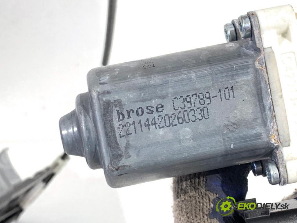 LAND ROVER RANGE ROVER EVOQUE SUV 2025 150 kW 2.0 D200 MHEV 4x4 1997 mechanismus okna pravý přední část K8D223200AF