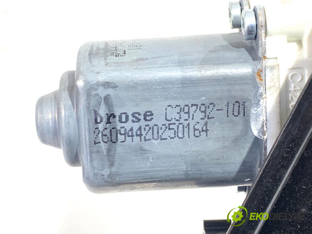 LAND ROVER RANGE ROVER EVOQUE SUV 2025 150 kW 2.0 D200 MHEV 4x4 1997 mechanismus okna levý zadní část K8D227001AC