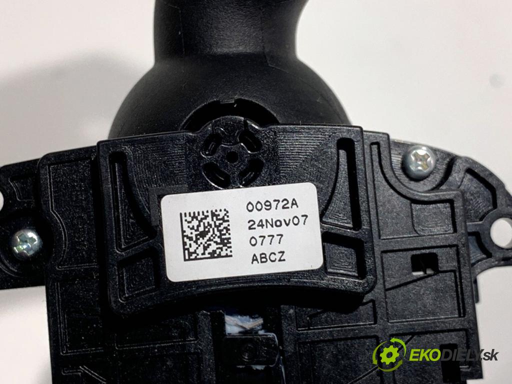 LAND ROVER RANGE ROVER EVOQUE SUV 2025 150 kW 2.0 D200 MHEV 4x4 1997 přepínač směrovek  (Páčky pod volantem)