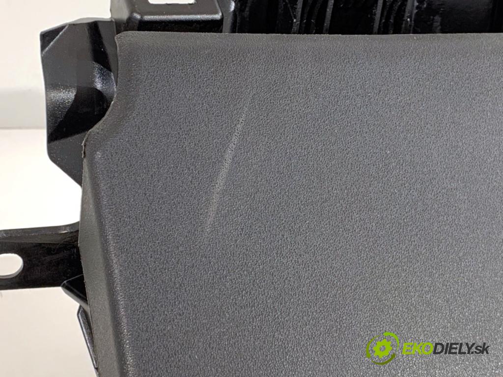 LAND ROVER RANGE ROVER EVOQUE SUV 2025 150 kW 2.0 D200 MHEV 4x4 1997 Priehradka, kastlík spolujazdca  (Priehradka (kastlík))