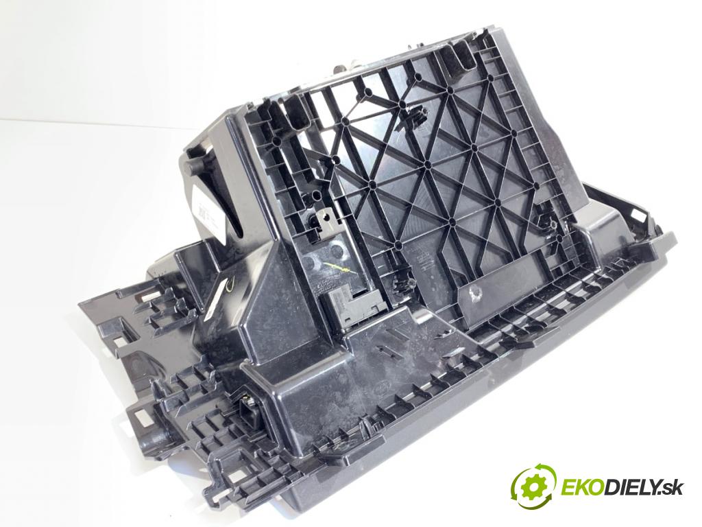 LAND ROVER RANGE ROVER EVOQUE SUV 2025 150 kW 2.0 D200 MHEV 4x4 1997 Priehradka, kastlík spolujazdca  (Priehradka (kastlík))