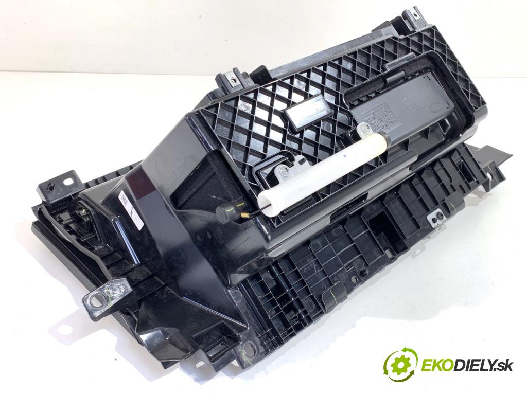 LAND ROVER RANGE ROVER EVOQUE SUV 2025 150 kW 2.0 D200 MHEV 4x4 1997 Priehradka, kastlík spolujazdca  (Priehradka (kastlík))