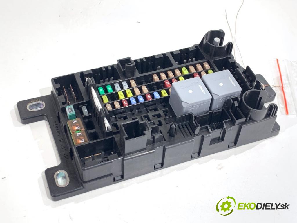 LAND ROVER RANGE ROVER EVOQUE SUV 2025 150 kW 2.0 D200 MHEV 4x4 1997 Skrinka poistková M8D2-14A073-BA (Poistková skrinka)