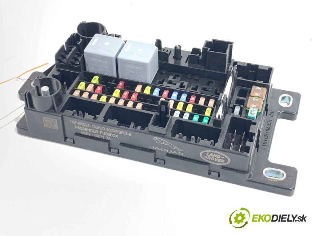 LAND ROVER RANGE ROVER EVOQUE SUV 2025 150 kW 2.0 D200 MHEV 4x4 1997 Skrinka poistková M8D2-14A073-BA (Poistková skrinka)