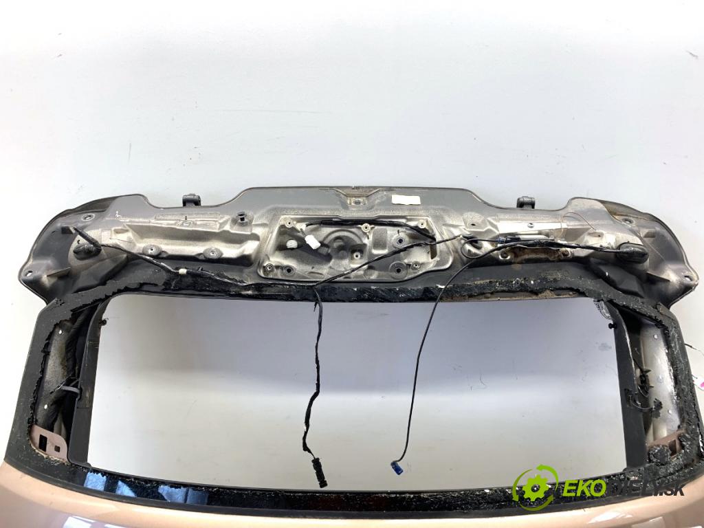 LAND ROVER RANGE ROVER EVOQUE SUV 2025 150 kW 2.0 D200 MHEV 4x4 1997 kapota zad