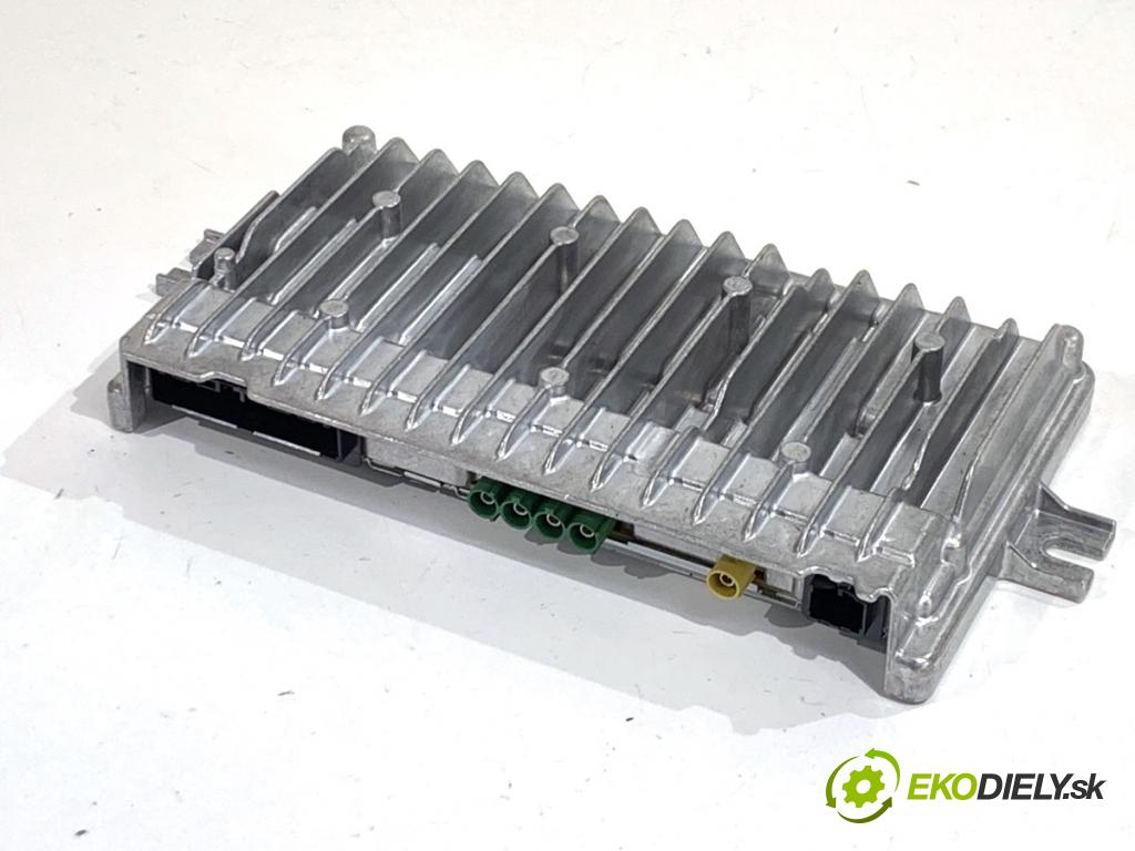 LAND ROVER RANGE ROVER EVOQUE SUV 2025 150 kW 2.0 D200 MHEV 4x4 1997 zesilovač M8E2-19J249-AK (Zesilovač)