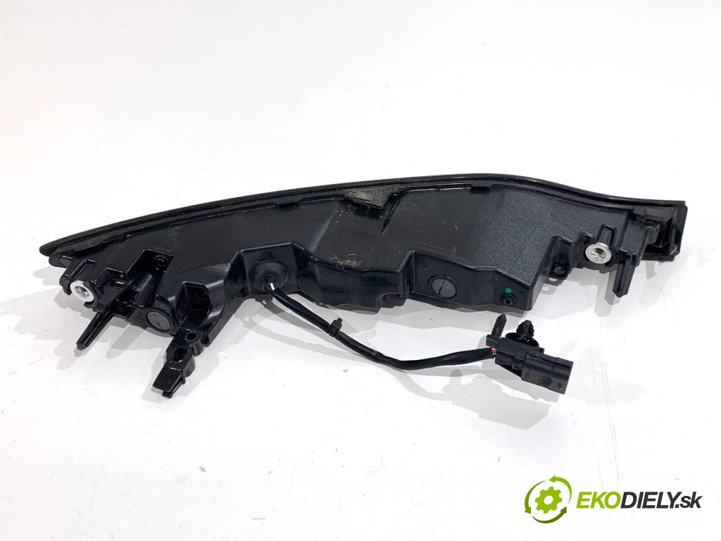 LAND ROVER RANGE ROVER EVOQUE SUV 2025 150 kW 2.0 D200 MHEV 4x4 1997 Svetlo nárazníka ľavy zad R8D2-15K273-AB