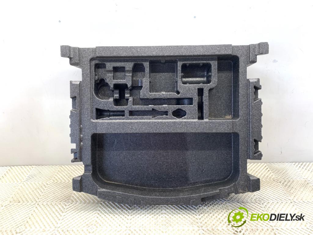 LAND ROVER RANGE ROVER EVOQUE SUV 2025 150 kW 2.0 D200 MHEV 4x4 1997 vložka kufra polystyrenové L8D2-19G381-AC