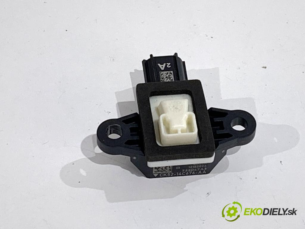 LAND ROVER RANGE ROVER EVOQUE SUV 2025 150 kW 2.0 D200 MHEV 4x4 1997 snímač nárazu CK52-14C676-AA (Snímač nárazu)