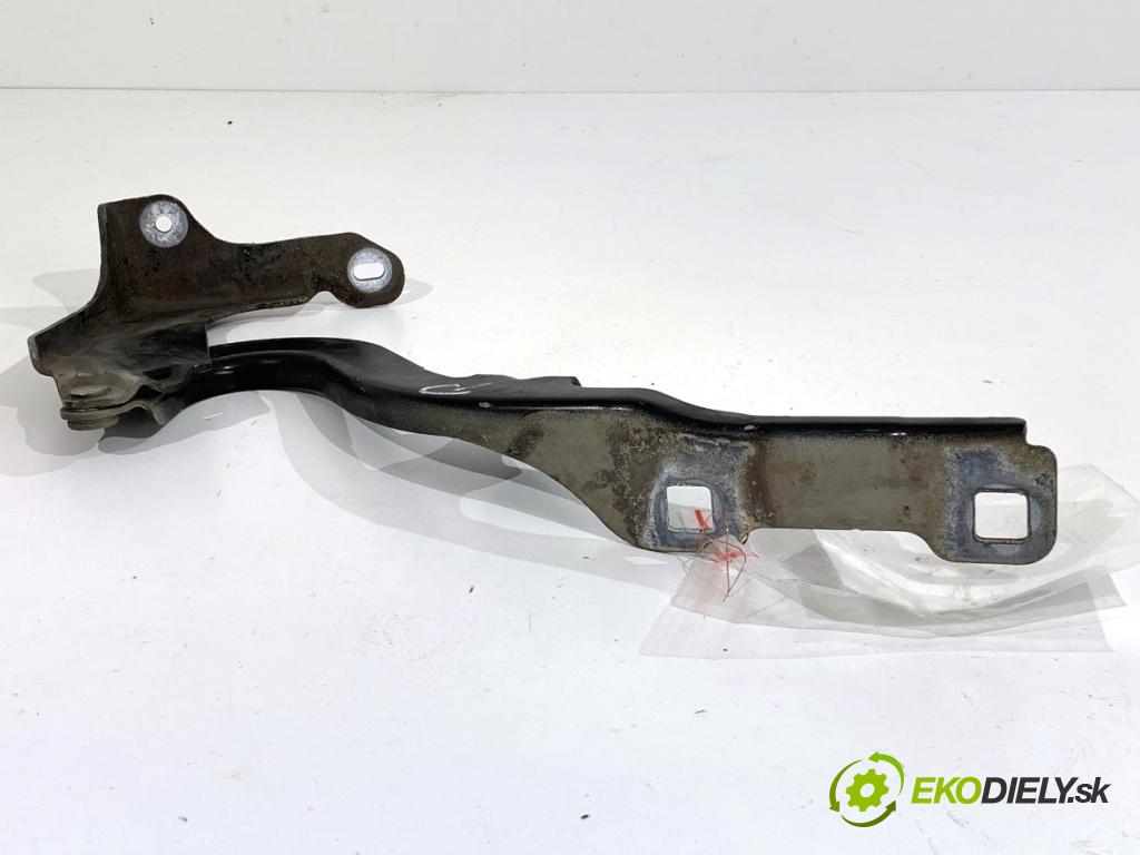 PEUGEOT 308 SW II Kombi 2014 88 kW 1.6 BlueHDi 120 1560 Záves kapoty pravy predný 9677784900