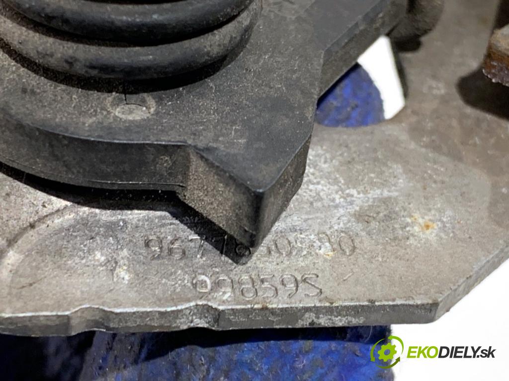 PEUGEOT 308 SW II Kombi 2014 88 kW 1.6 BlueHDi 120 1560 zámok kapoty predný 9677850980