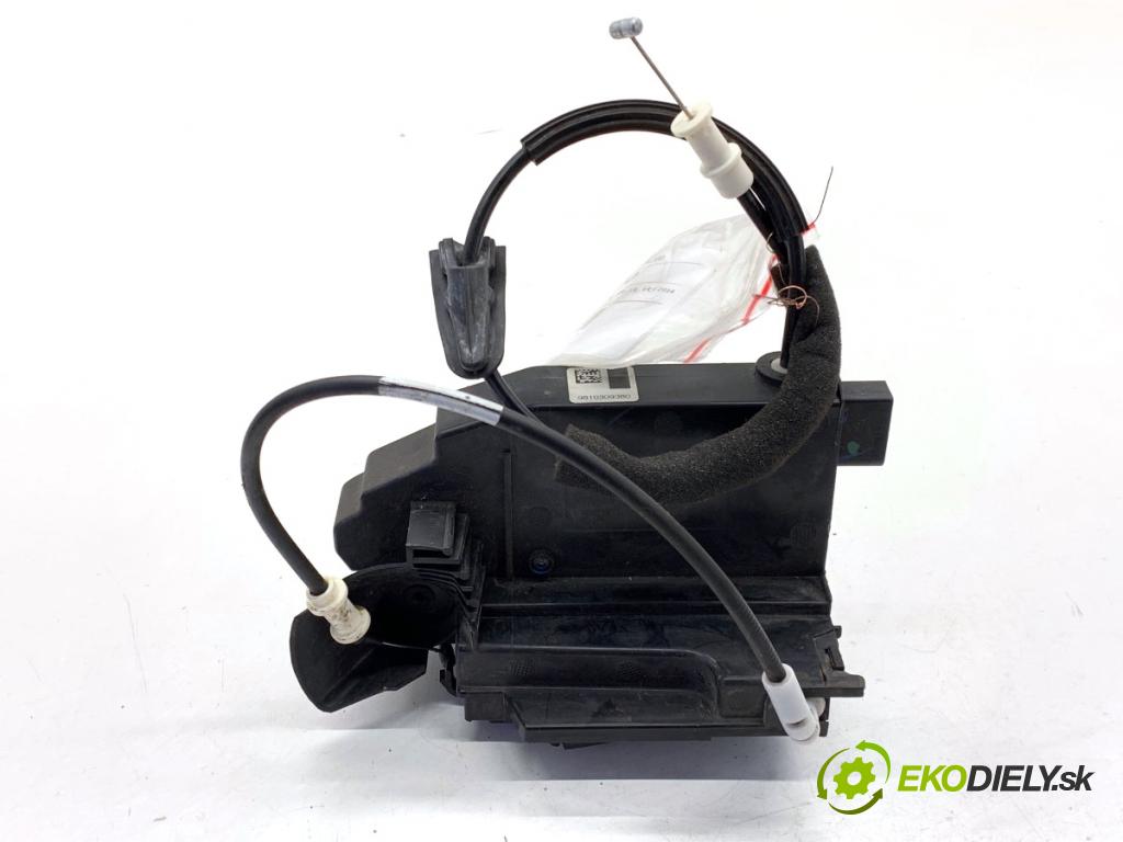 PEUGEOT 308 SW II Kombi 2014 88 kW 1.6 BlueHDi 120 1560 zámok Dvere pravy predný 9810309380