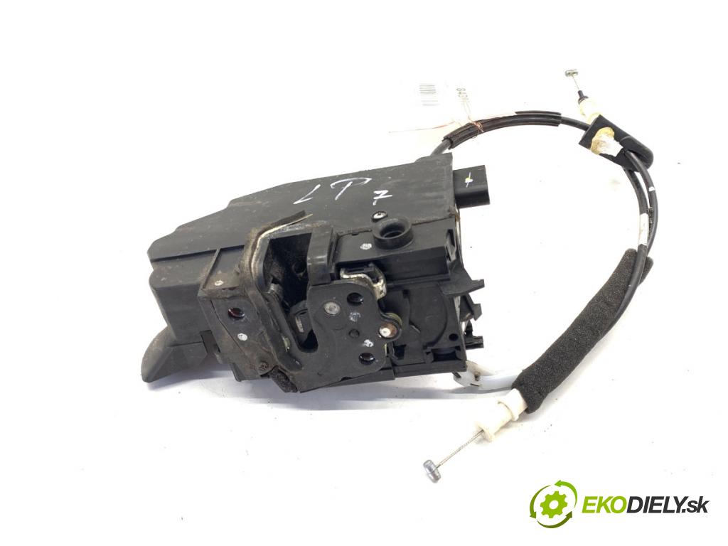 PEUGEOT 308 SW II Kombi 2014 88 kW 1.6 BlueHDi 120 1560 zámok dveře levý přední část 9810309480