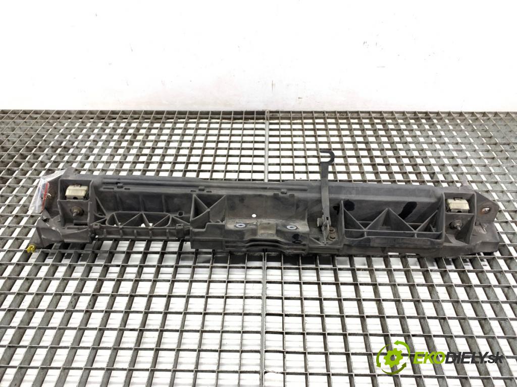 PEUGEOT 308 SW II Kombi 2014 88 kW 1.6 BlueHDi 120 1560 výztuha horní 9807148180 (Výztuha)