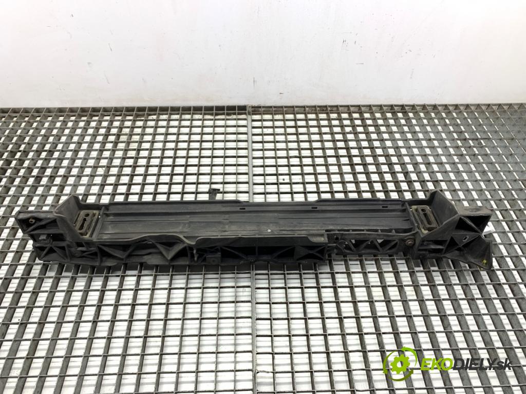 PEUGEOT 308 SW II Kombi 2014 88 kW 1.6 BlueHDi 120 1560 výztuha horní 9807148180 (Výztuha)