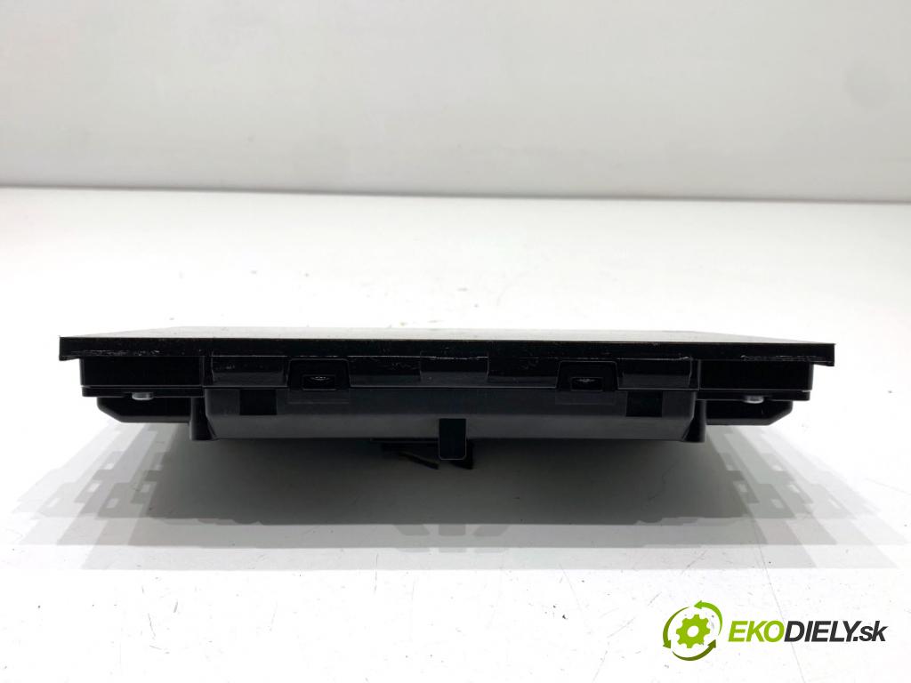 PEUGEOT 308 SW II Kombi 2014 88 kW 1.6 BlueHDi 120 1560 Dislpej 9811486280 (Prístrojová doska)