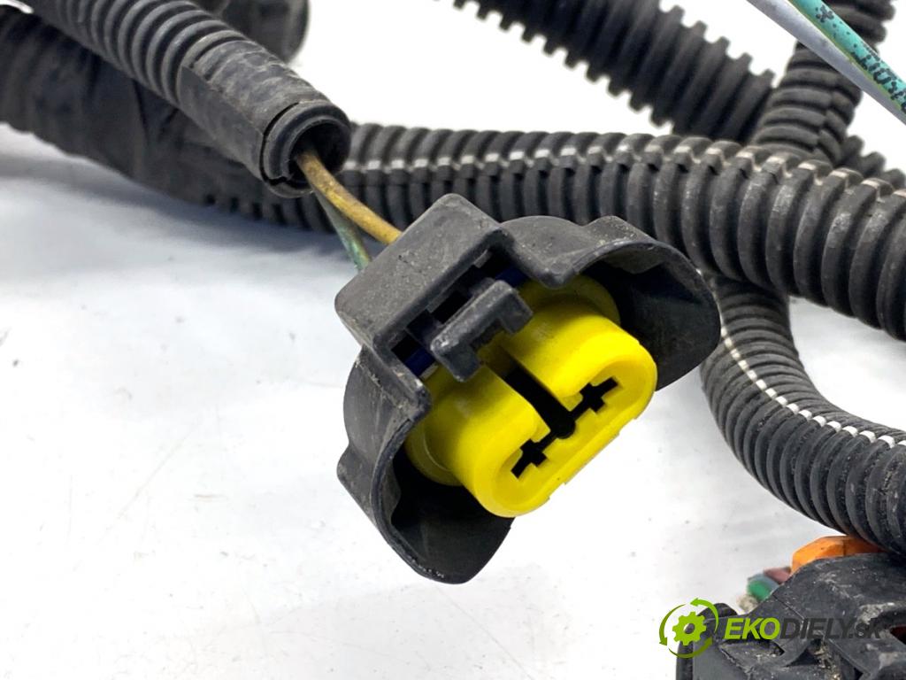 PEUGEOT 308 SW II Kombi 2014 88 kW 1.6 BlueHDi 120 1560 káblovačka PDC přední část 9804293580