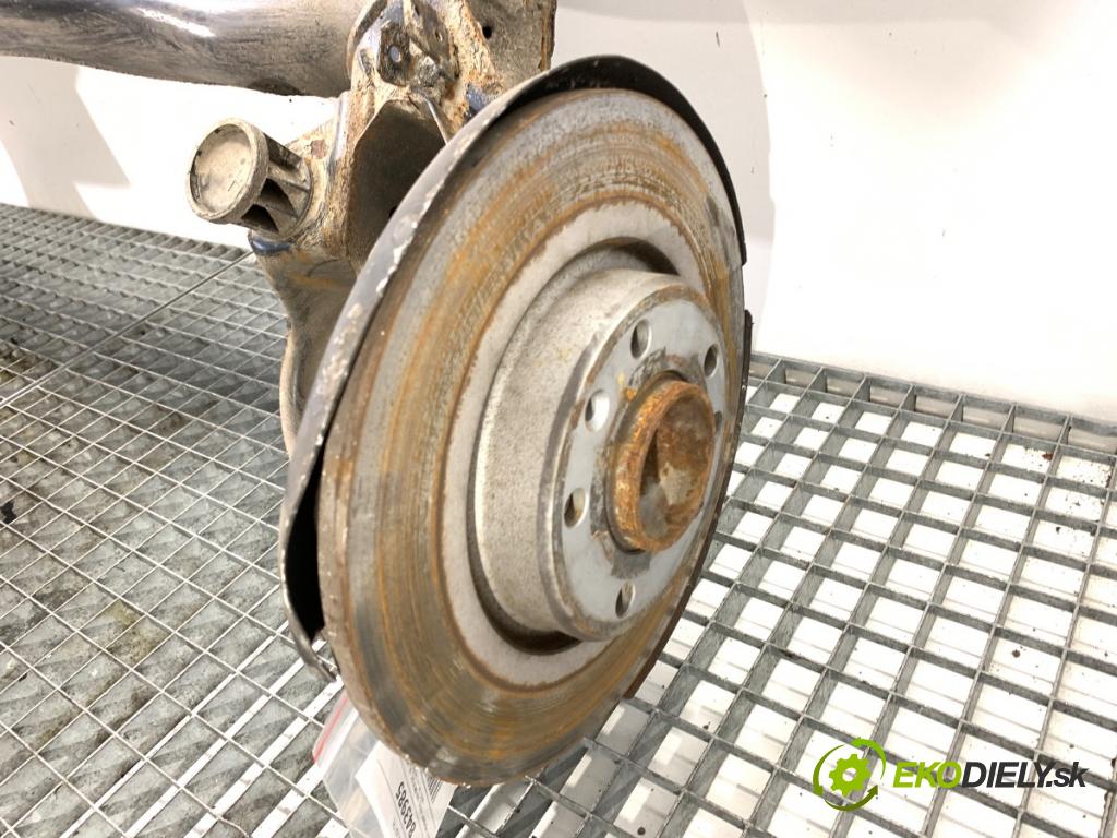 PEUGEOT 308 SW II Kombi 2014 88 kW 1.6 BlueHDi 120 1560 výztuha zadní část