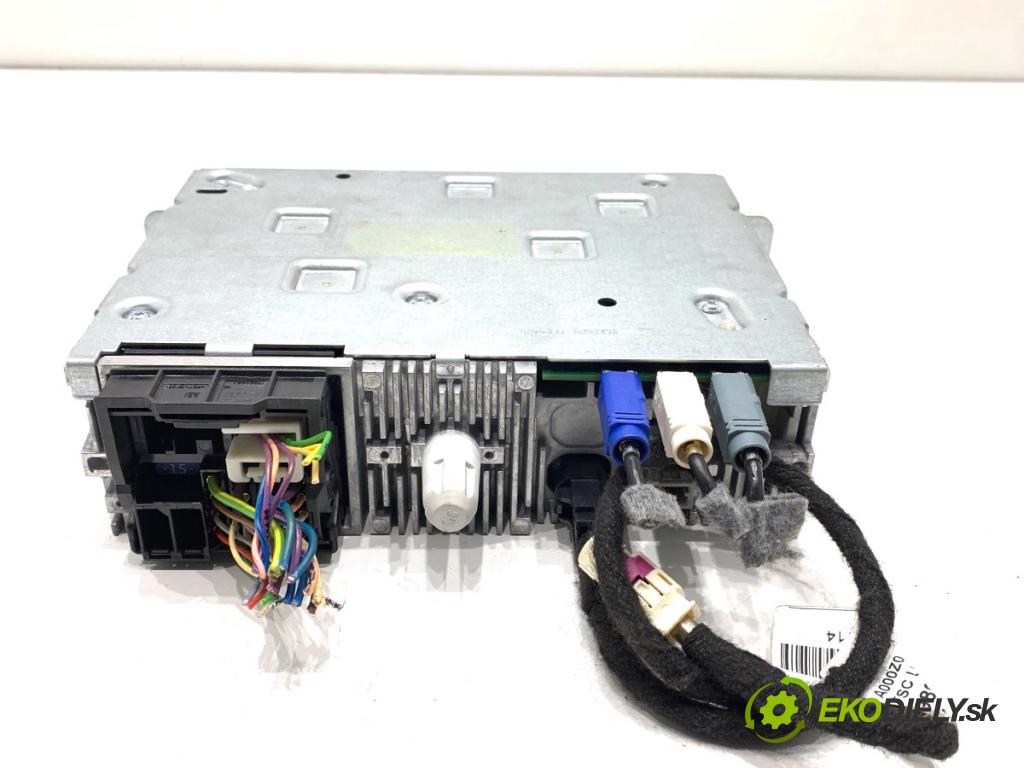 PEUGEOT 308 SW II Kombi 2014 88 kW 1.6 BlueHDi 120 1560 RADIO 9810475880 (Audio zařízení)