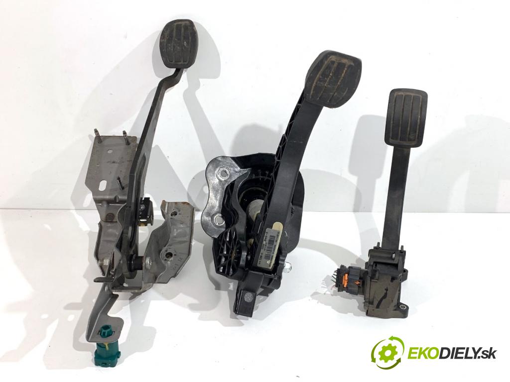 PEUGEOT 308 SW II Kombi 2014 88 kW 1.6 BlueHDi 120 1560 PEDÁL: 9676728880 9674829180 (Potenciometer plynového pedálu)