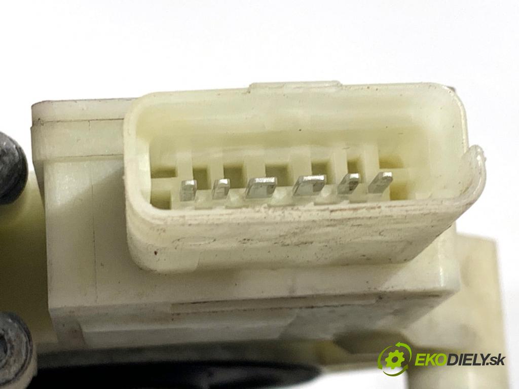 PEUGEOT 308 SW II Kombi 2014 88 kW 1.6 BlueHDi 120 1560 Mechanizmus okna ľavy predný 9678189880