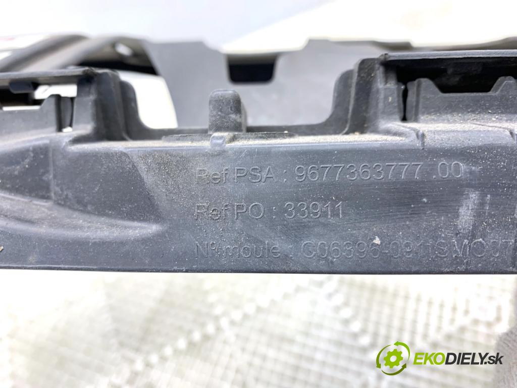 PEUGEOT 308 SW II Kombi 2014 88 kW 1.6 BlueHDi 120 1560 držák přední část výztuha horní 9677363777