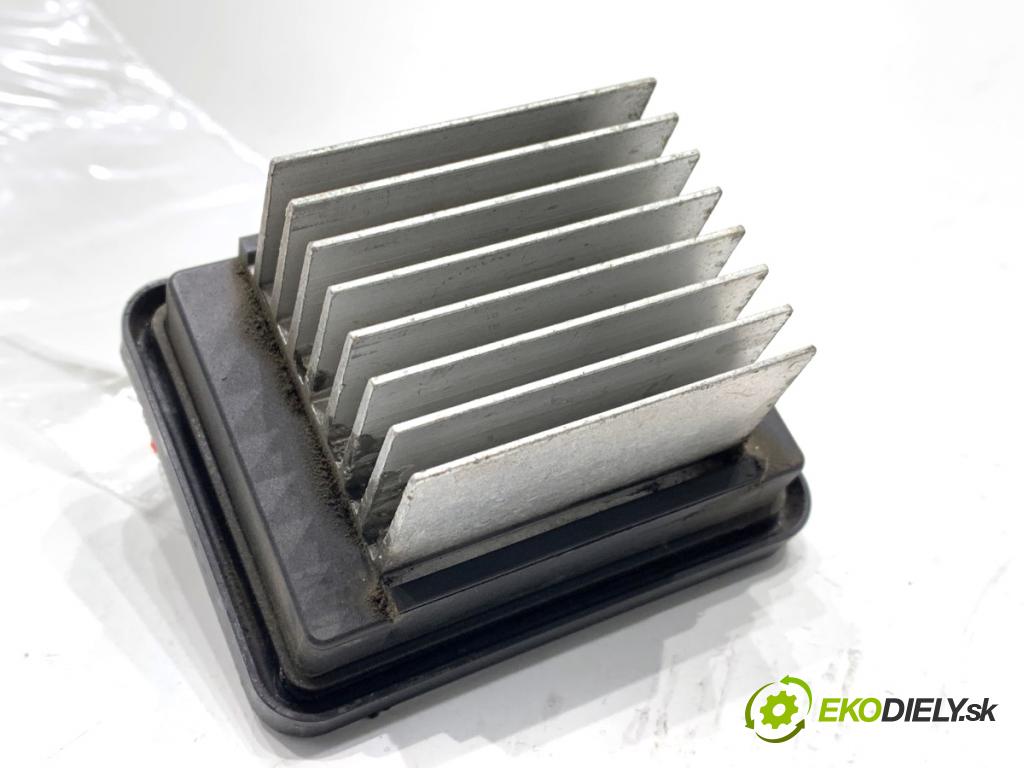 PEUGEOT 308 SW II Kombi 2014 88 kW 1.6 BlueHDi 120 1560 odpor rezistor topení vzduchu CE859001 (Odpor topení)