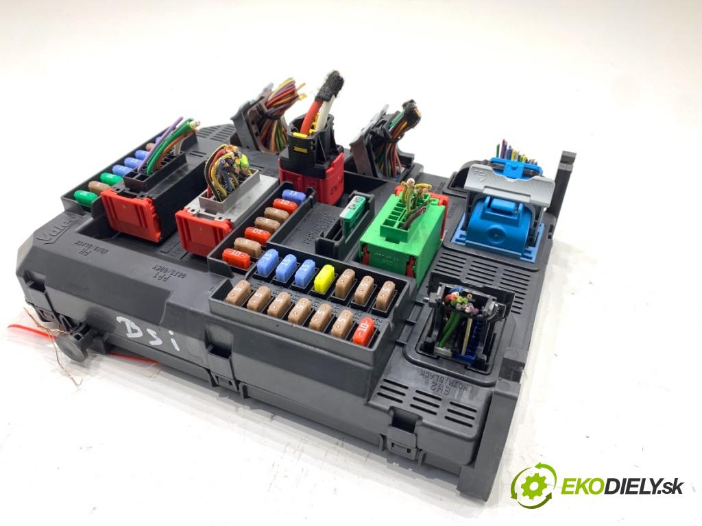 PEUGEOT 308 SW II Kombi 2014 88 kW 1.6 BlueHDi 120 1560 Modul BSI 9807054180 (Poistková skrinka)