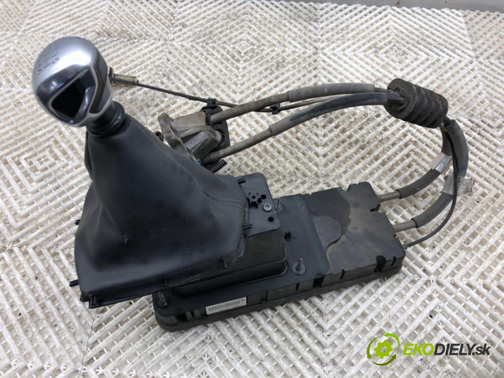 PEUGEOT 308 SW II Kombi 2014 88 kW 1.6 BlueHDi 120 1560 Kulisa 9802245880 (Rýchlostná páka (kulisa))