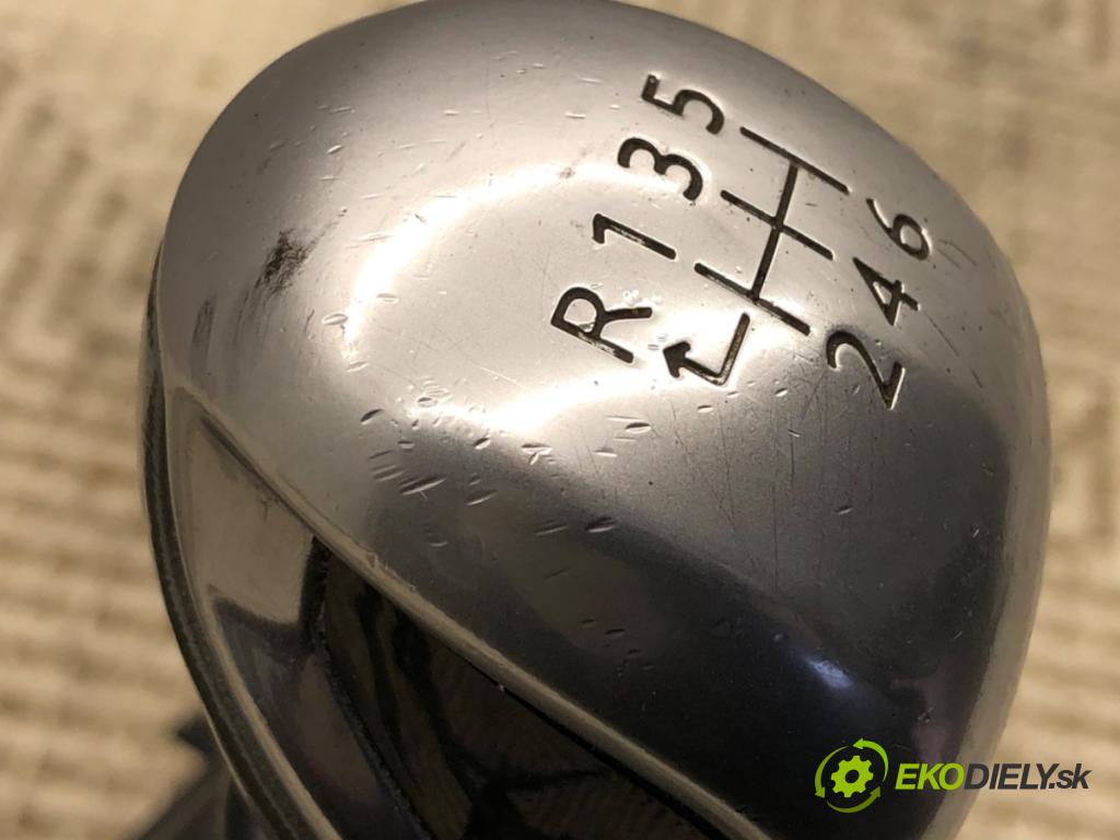 PEUGEOT 308 SW II Kombi 2014 88 kW 1.6 BlueHDi 120 1560 Kulisa 9802245880 (Rýchlostná páka (kulisa))