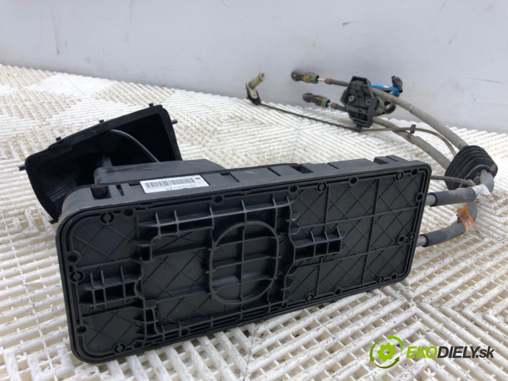 PEUGEOT 308 SW II Kombi 2014 88 kW 1.6 BlueHDi 120 1560 Kulisa 9802245880 (Rýchlostná páka (kulisa))