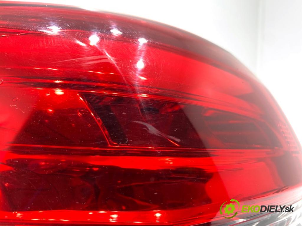 PEUGEOT 308 SW II Kombi 2014 88 kW 1.6 BlueHDi 120 1560 Svetlo ľavy zad